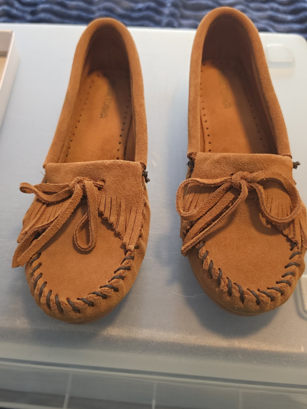 Minnetonka Women’s Suede Fringe Moccasin Loafers - Tan